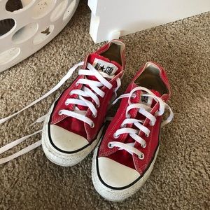 Red converse